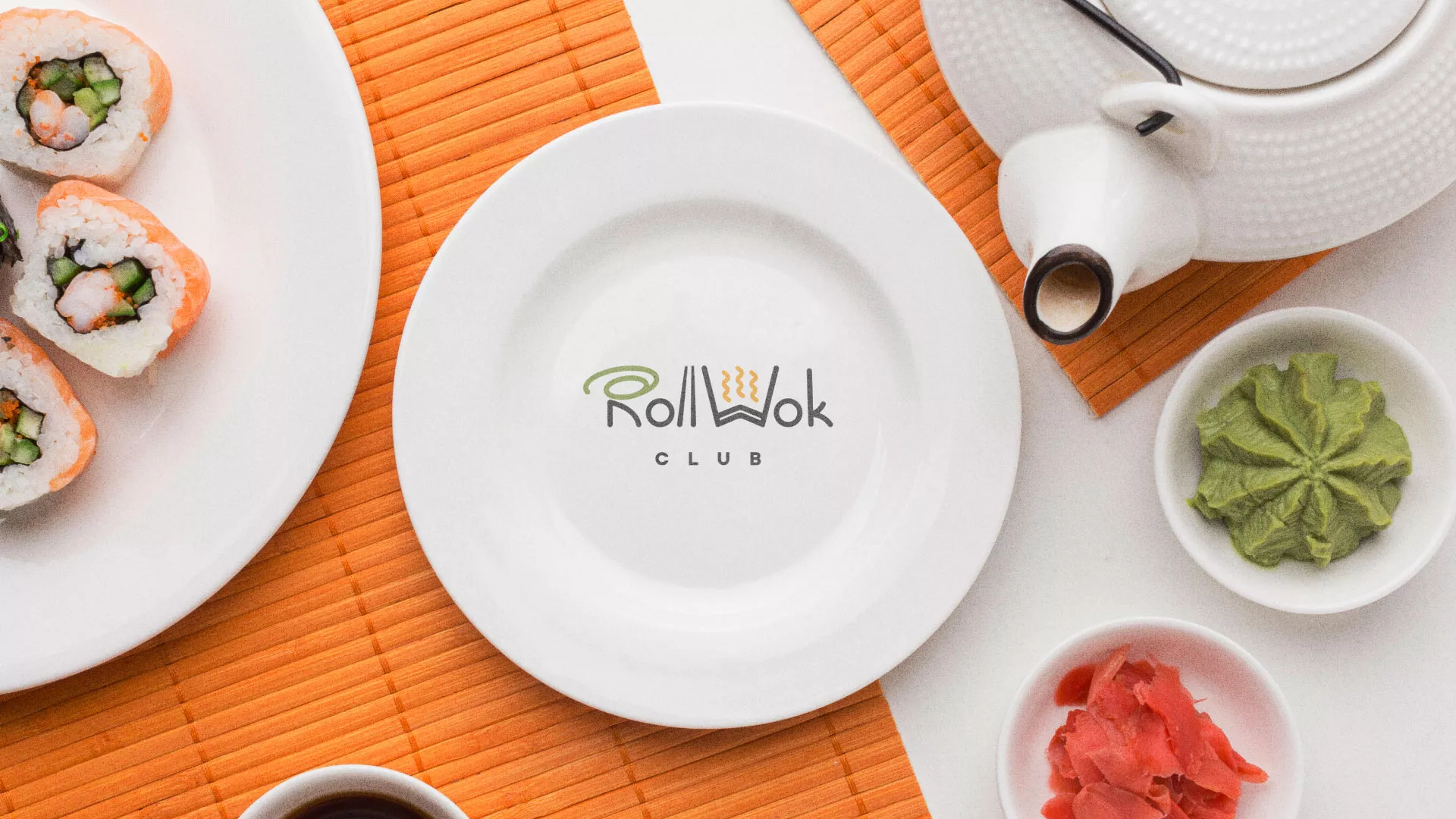 Разработка логотипа и фирменного стиля в Чите для суши-бара «Roll Wok Club» Разработка логотипа и фирменного стиля в Чите для суши-бара «Roll Wok Club»